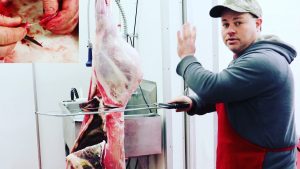 A Professional Butcher Teaches How To Butcher a Whitetail Deer